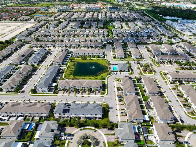 1754 SE 8th Ter, Homestead, FL 33034