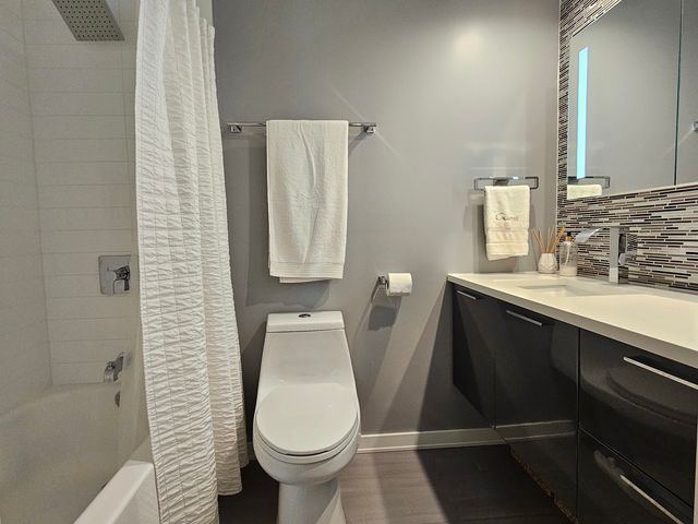 70 W Huron Street 809, Chicago, IL 60654