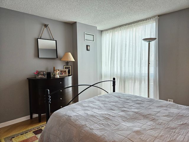 70 W Huron Street 809, Chicago, IL 60654