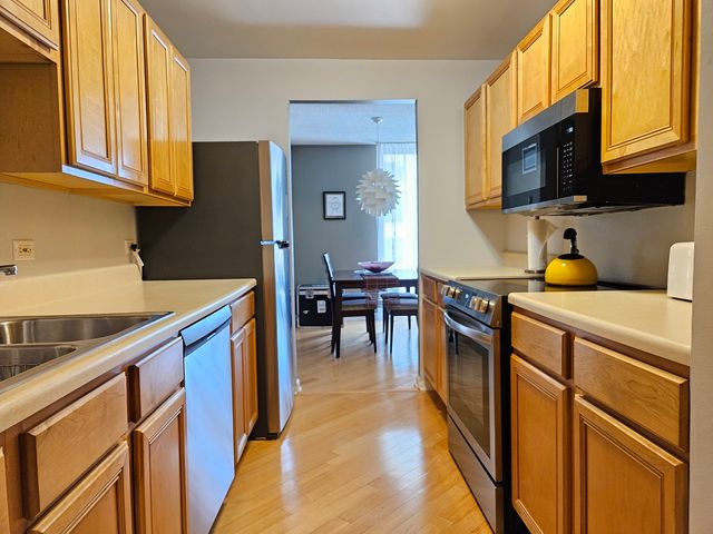 70 W Huron Street 809, Chicago, IL 60654