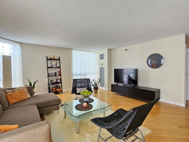 70 W Huron Street 809, Chicago, IL 60654