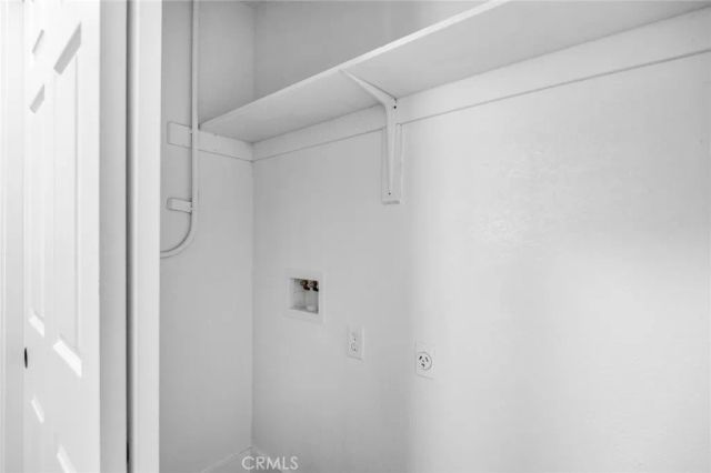 1644 N Tipton, Visalia, CA 93292