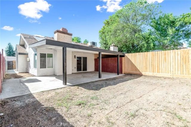 1644 N Tipton, Visalia, CA 93292