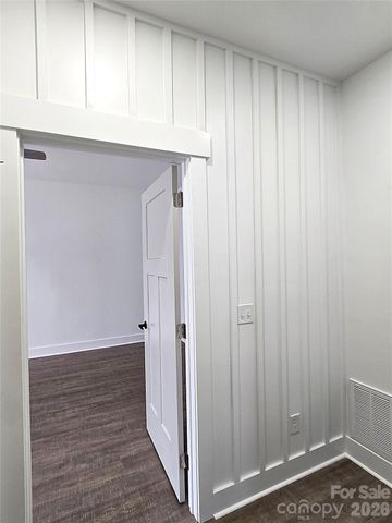 774 8th Street NE, Hickory, NC 28601