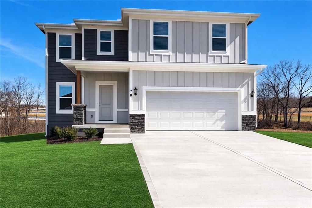 613 Wild Lupine Lane, Raymore, MO 64083