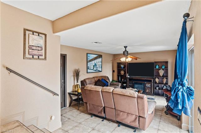 2622 SW 35th LN, Cape Coral, FL 33914