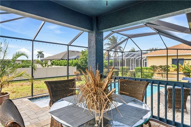 2622 SW 35th LN, Cape Coral, FL 33914