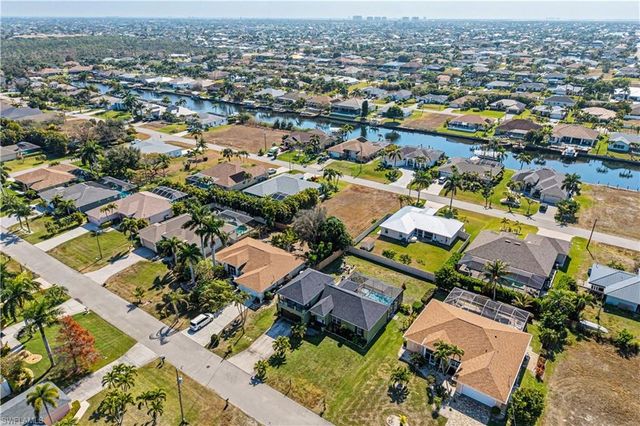 2622 SW 35th LN, Cape Coral, FL 33914