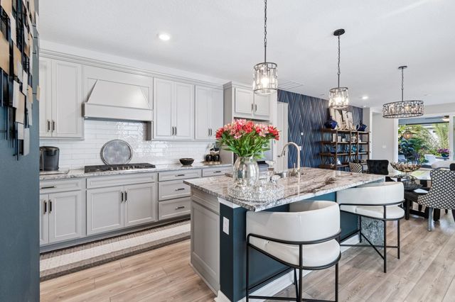 312 Fairlake Cir, St Augustine, FL 32092