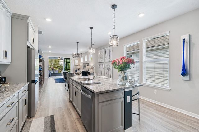 312 Fairlake Cir, St Augustine, FL 32092