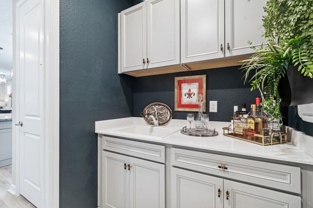 312 Fairlake Cir, St Augustine, FL 32092