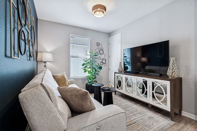 312 Fairlake Cir, St Augustine, FL 32092