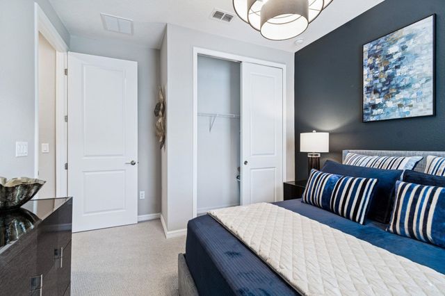 312 Fairlake Cir, St Augustine, FL 32092