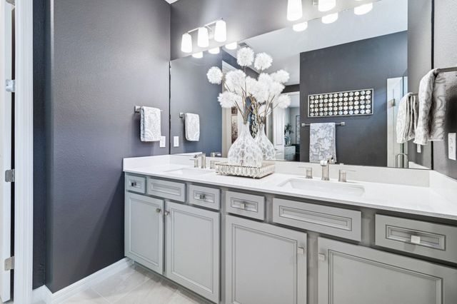 312 Fairlake Cir, St Augustine, FL 32092