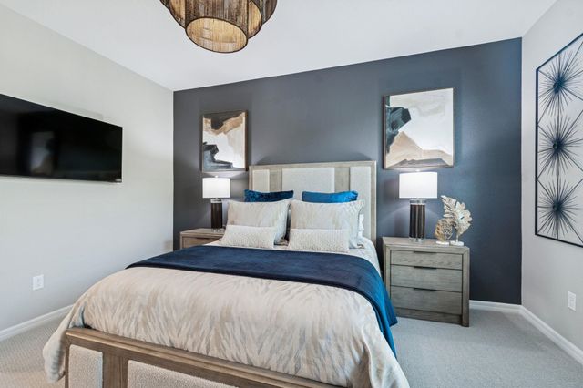 312 Fairlake Cir, St Augustine, FL 32092