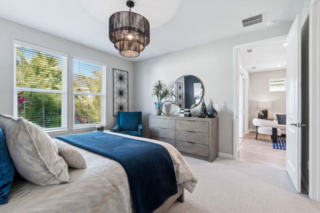 312 Fairlake Cir, St Augustine, FL 32092