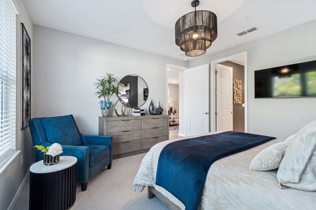 312 Fairlake Cir, St Augustine, FL 32092