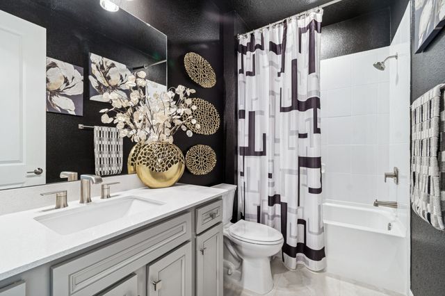 312 Fairlake Cir, St Augustine, FL 32092