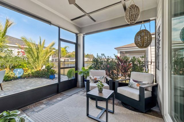 312 Fairlake Cir, St Augustine, FL 32092