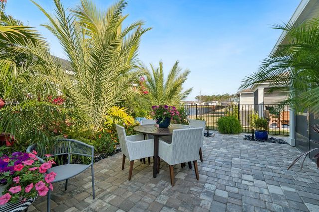 312 Fairlake Cir, St Augustine, FL 32092