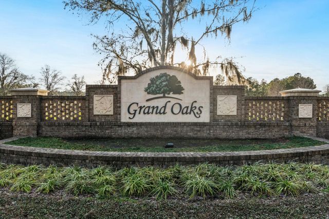 312 Fairlake Cir, St Augustine, FL 32092