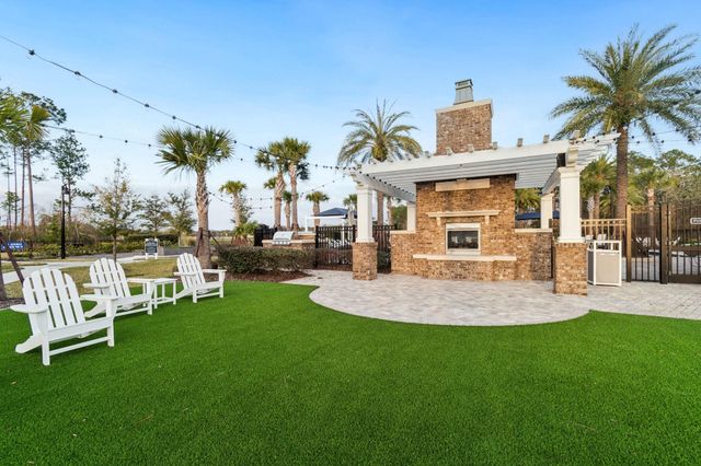 312 Fairlake Cir, St Augustine, FL 32092