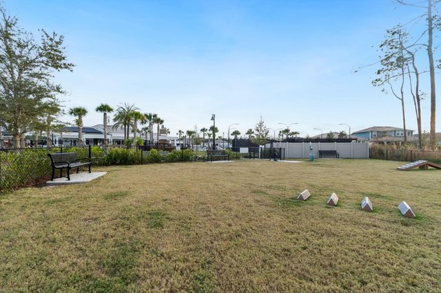 312 Fairlake Cir, St Augustine, FL 32092