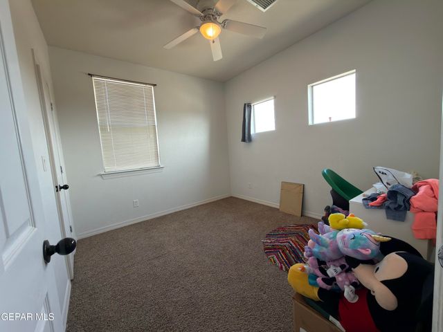 335 EMERALD WOODS Street, Horizon City, TX 79928