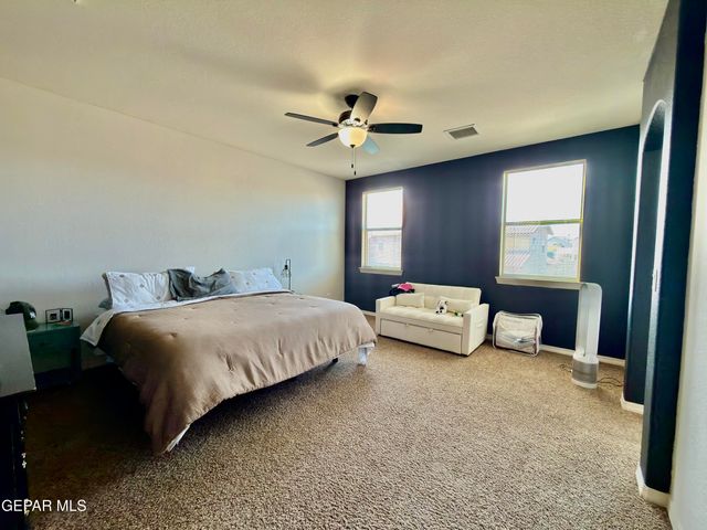 335 EMERALD WOODS Street, Horizon City, TX 79928