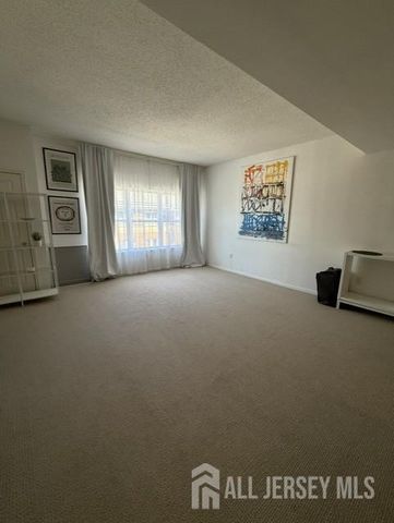 358 Rector Street 505, Perth Amboy, NJ 08861