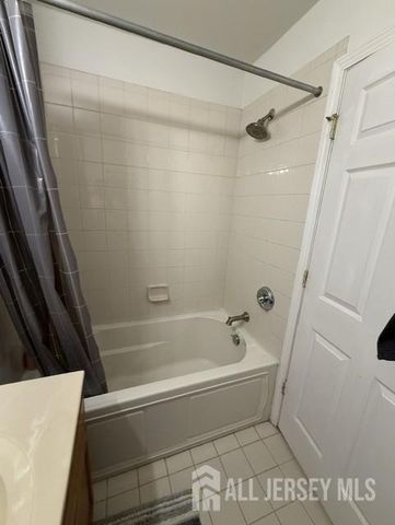 358 Rector Street 505, Perth Amboy, NJ 08861