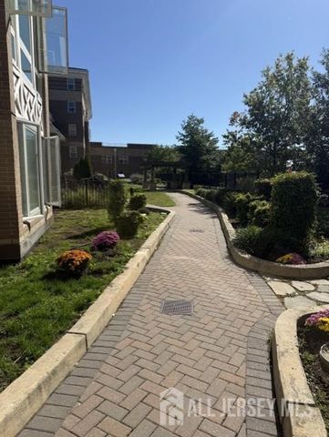 358 Rector Street 505, Perth Amboy, NJ 08861
