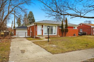 33060 Cherry Hill Road, Garden City, MI 48135