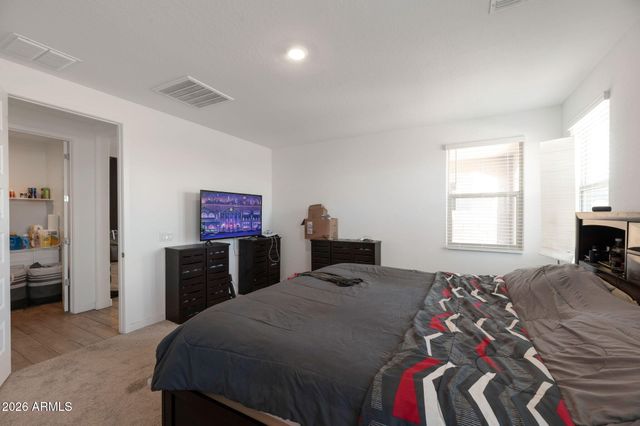 2544 W SUNLAND Avenue, Phoenix, AZ 85041