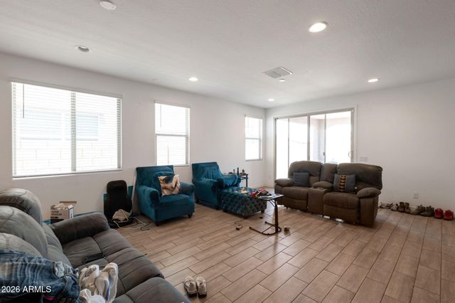 2544 W SUNLAND Avenue, Phoenix, AZ 85041
