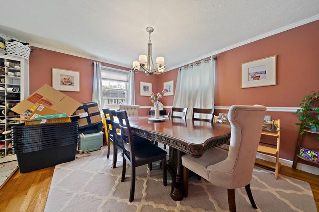 65 Hawthorne Rd, Waltham, MA 02451