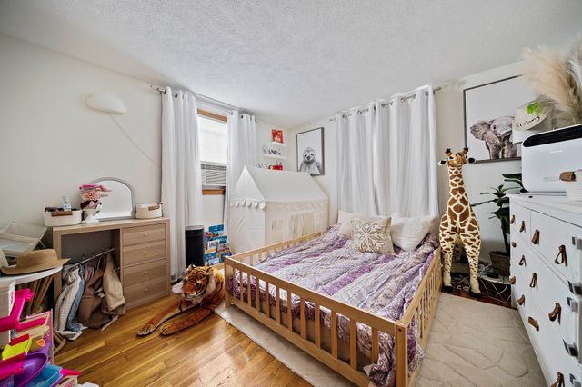 65 Hawthorne Rd, Waltham, MA 02451