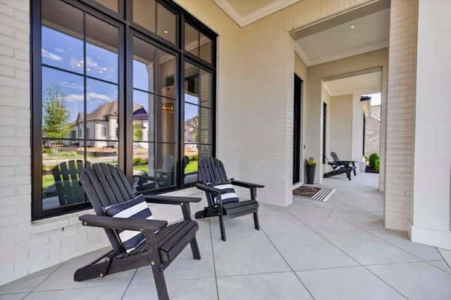 8860 Edgecomb Dr, College Grove, TN 37046