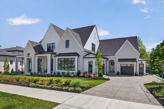 8860 Edgecomb Dr, College Grove, TN 37046