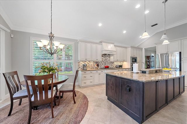 7825 TROON COURT, Lakewood Ranch, FL 34202