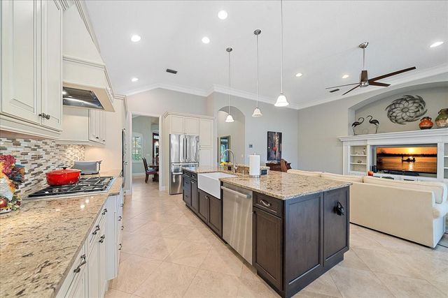 7825 TROON COURT, Lakewood Ranch, FL 34202