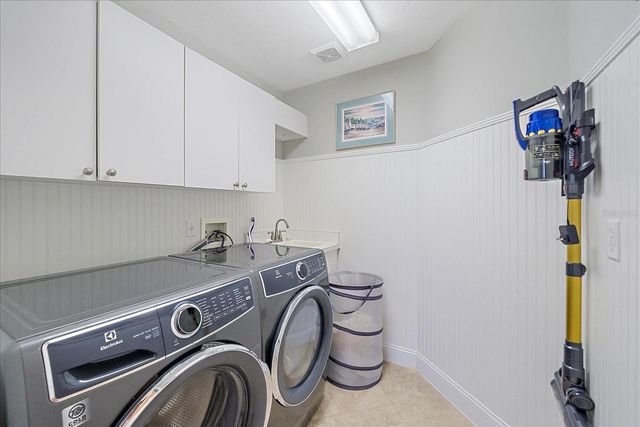 7825 TROON COURT, Lakewood Ranch, FL 34202