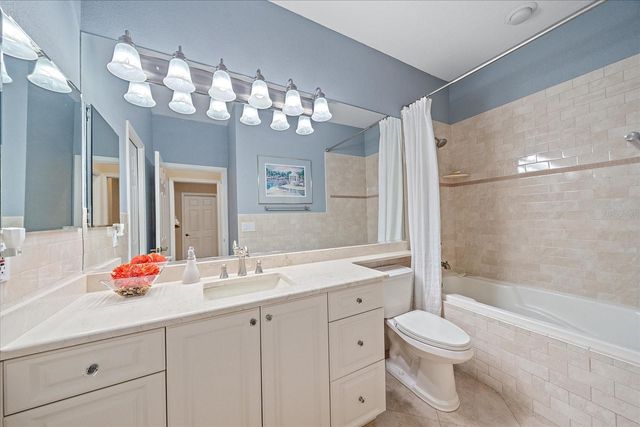 7825 TROON COURT, Lakewood Ranch, FL 34202