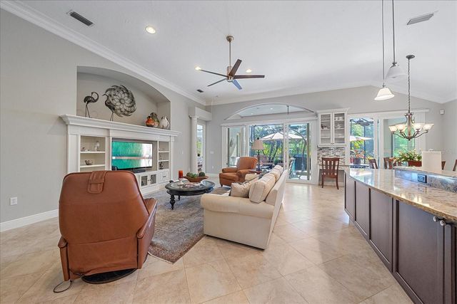 7825 TROON COURT, Lakewood Ranch, FL 34202