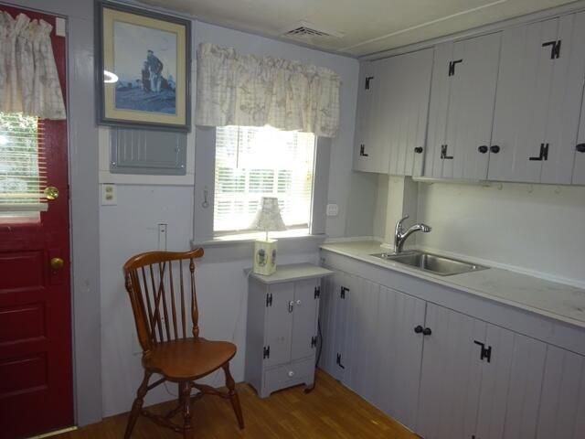 21 Vernal Street, Wareham, MA 02571
