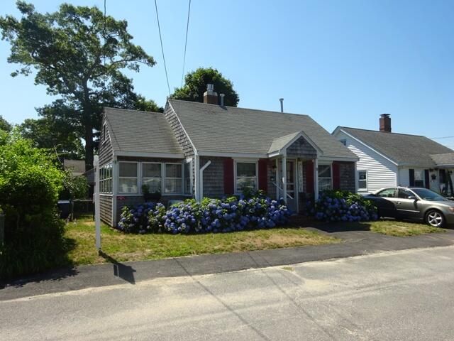 21 Vernal Street, Wareham, MA 02571