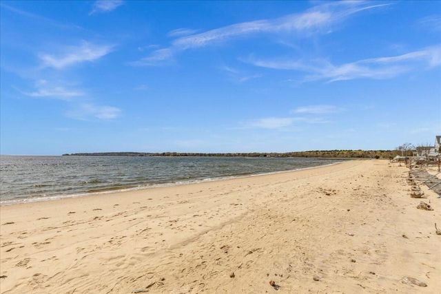 21 Vernal Street, Wareham, MA 02571