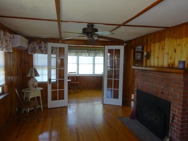 21 Vernal Street, Wareham, MA 02571