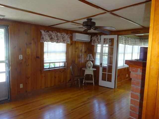 21 Vernal Street, Wareham, MA 02571