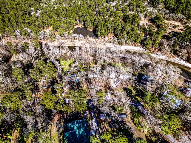 14 Creek Road, Huntsville, TX 77320